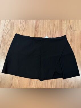 ARULA Black Asymmetric Skort